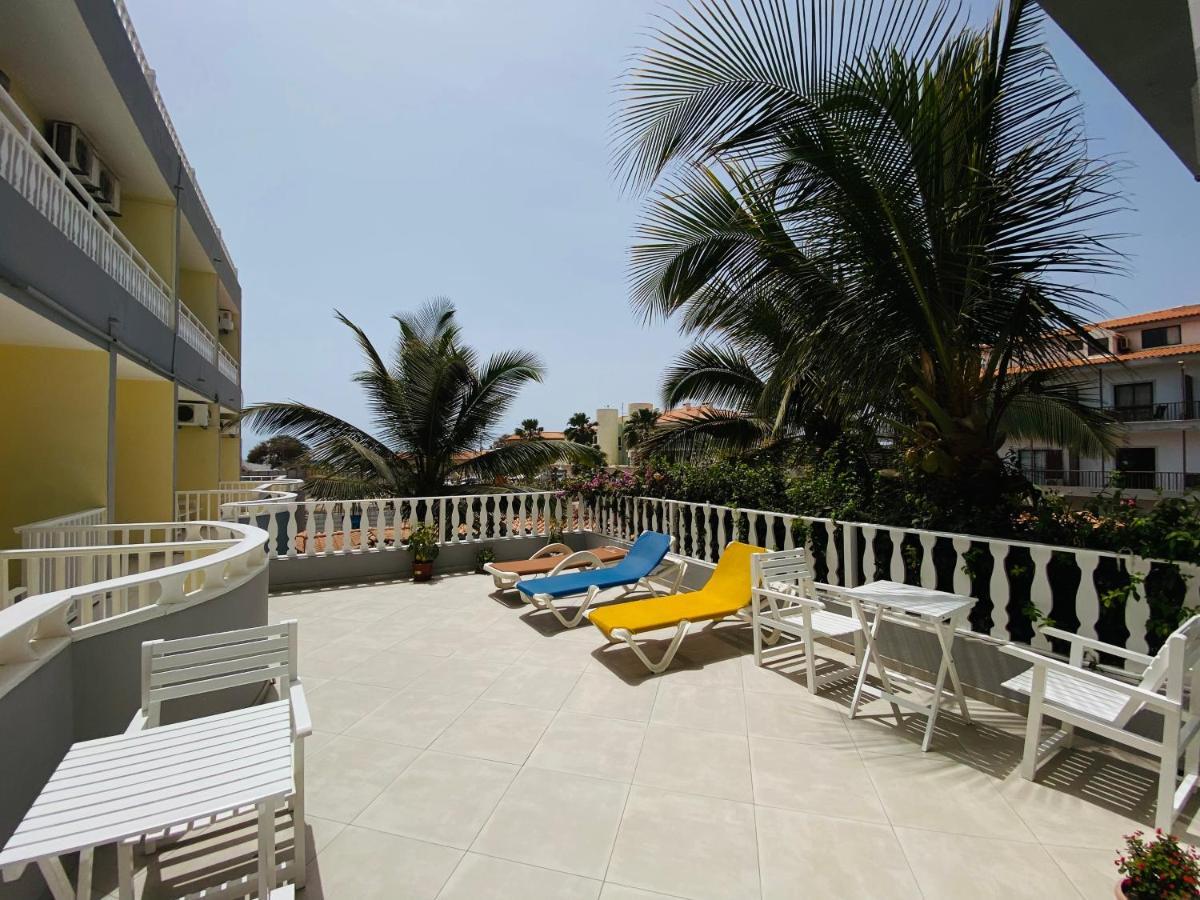 Aparthotel Nhaterra Santa Maria Exteriör bild