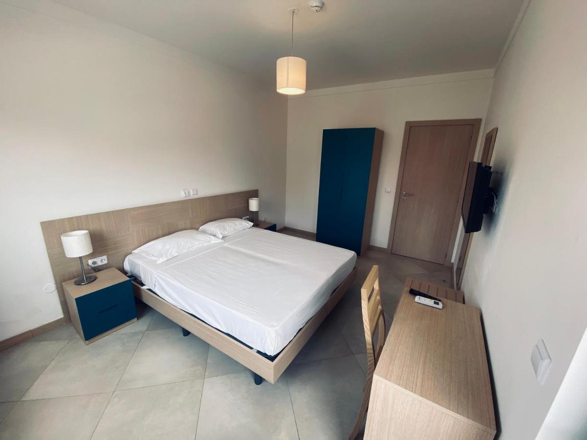 Aparthotel Nhaterra Santa Maria Exteriör bild